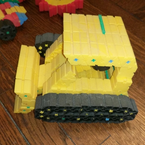 🎉HP🎉 NWT Vintage Mottik toy set & carrying/storage case - Picture 13 of 16